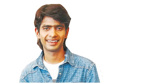 मित्रांबरोबर खेळण्याचा आनंद - प्रथमेश परब 