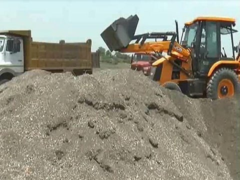 वर्षभरानंतरही वाळूचे लिलाव रखडलेलेच ! 