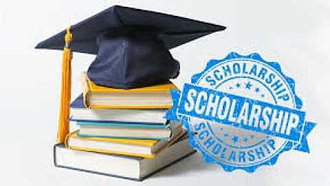 students not received scholarship from few years in amravati