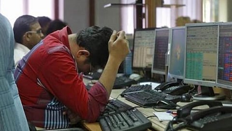 शेअर बाजारातील  नुकसानीमुळे आत्महत्या 