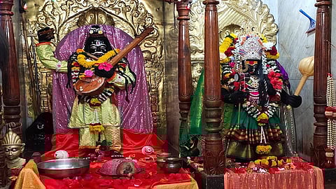 नारदमुनींच्या रुपात सिध्दनाथाचा अवतार; आकर्षक पूजेने वेधले लक्ष