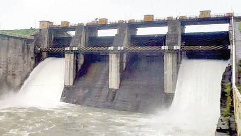 उरमोडी नदीकाठच्या नागरिकांना प्रशासनाचा सतर्कतेचा इशारा