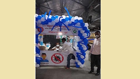 Anti-corona kits has started to sale on Nagpur railway station