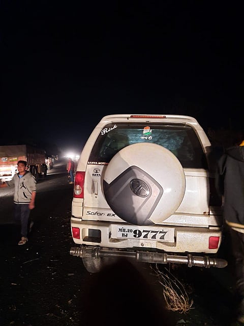 गाडी दुभाजकाला धडकली तरुण व्यावसायिक ठार 