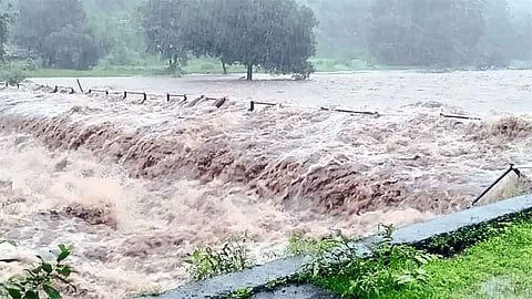 #KonkanRains रत्नागिरी जिल्ह्यात पावसाने हाहाकार 