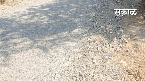 Citizens are questioning whether the Kanhur Plateau Navlewadi incomplete road will be tarred after the death of a person.jpg