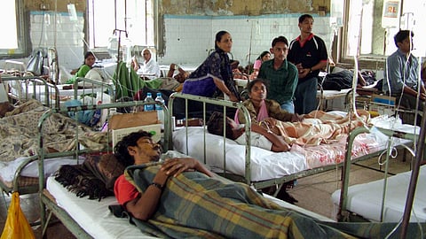 आरोग्य व्यवस्थाच आजारी (वरुण गांधी)