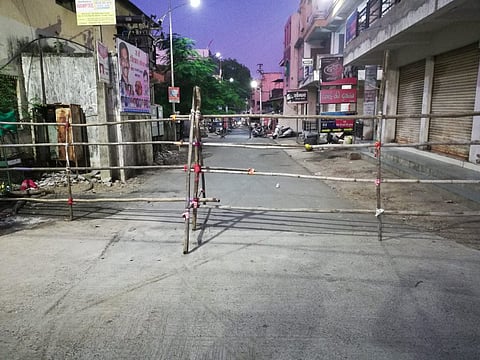 कामठी : शहरातील विविध भागांत सील करण्यात आलेला परिसर. 