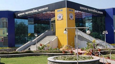 Dissatisfaction among office bearers and employees due to the role of trade union in the Nagar