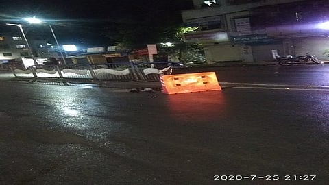   PMC Pune is ignoring the Dangerous dividers in Dhayari 