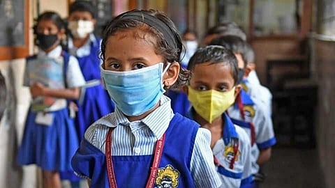 Parental complaint against Blossom International School Nampur Nashik Marathi news