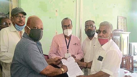 Workers will cry with their families for ST's exhausted wages