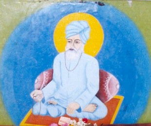  Here is the temple-dargah together