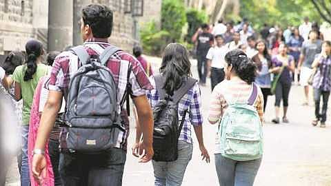 Students_College
