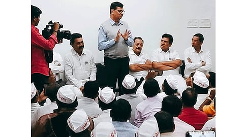 Education minister promises to address the issue of old pension by discussing it with finance ministers Says MLA Sawant