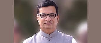 Revenue Minister Balasaheb Thorat said that the demise of MP Ahmed Patel has lost an experienced, loyal and dedicated leadership.