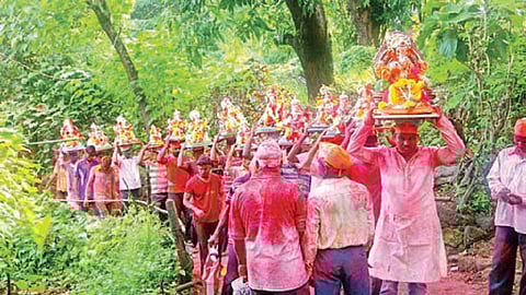 'गौरी-गणपती'साठी कोकणात जाणाऱ्या चाकरमान्यांचे नियोजन अधांतरीच; परिवहन मंत्र्यांच्या बैठकीत ठोस निर्णय नाही