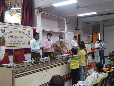 निवासी उपजिल्हाधिकारी देशमुख म्हणाले, वीर जवानांच्या कुटुंबाला सर्वतोपरी मदत 