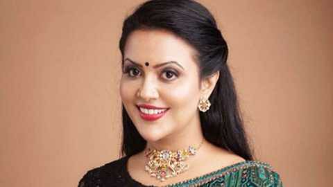 amruta fadanavis