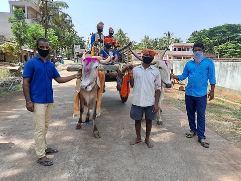 The wedding party started from the bullock cart in belgum