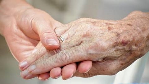 #HopeOfLife : उतारवयात कर्करोगाचा धोका, महिलांमध्ये प्रमाण सर्वाधिक