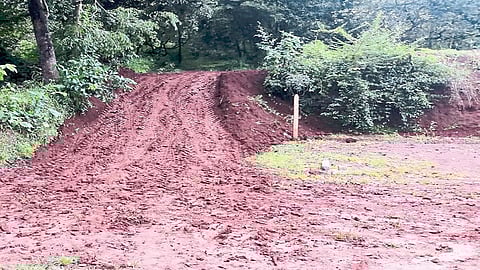 The School Got The Road With The Initiative Of The Officer Kolhapur Marathi News