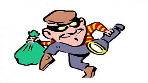 thief theft in nipani for day employee fear for this cases in belgaum