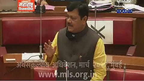 "खुन्यांना पाठीशी घालणारं सरकार"; प्रवीण दरेकरांनी सरकारला धरलं धारेवर