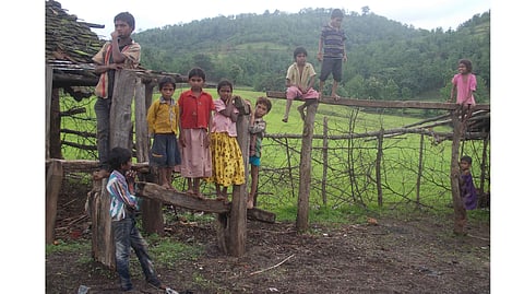 satpuda adivasi pada imege