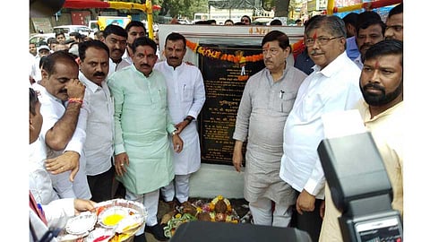 'हायब्रीड अँन्युइटी' योजनेमधून राज्यातील पहिल्या कामाचे भूमिपूजन