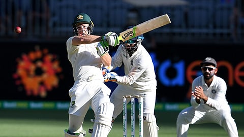 INDvsAUS : भारताचे 'भेदक' गोलंदाज निष्प्रभ; ऑस्ट्रेलिया सुस्थितीत