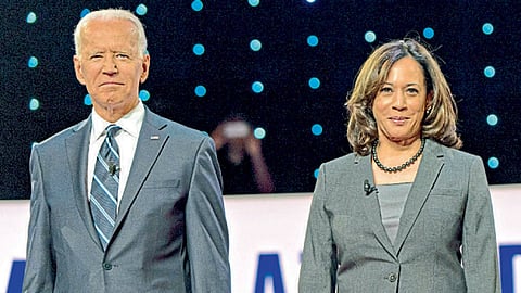 अध्यक्षपदाचे उमेदवार ज्यो बायडेन आणि उपाध्यक्षपदाच्या उमेदवार कमला हॅरिस.