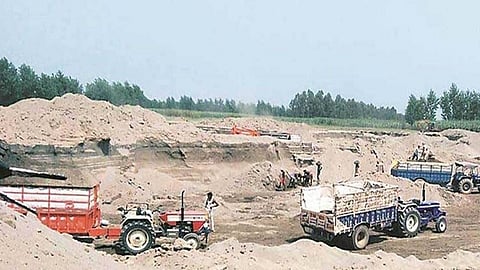 The auction of 31 sand ghats in hingolThe auction of 31 sand ghats in hingoli district will be conducted through both e tender and e actiondistrict will be conducted through both e tender and e action