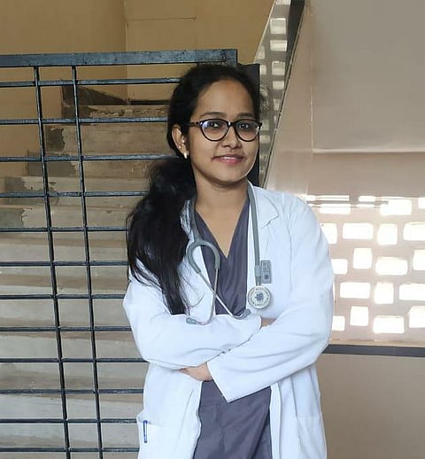 Dr Lubna from kolhapur serving  gynecologist in Mumbai serving in the Corona period