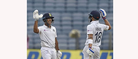 India scored 273 runs on day one against south africa in 2nd test 