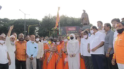Protest against Adv Gunratan Sadavarte in kolhapur