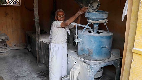 ऐंशीवर्षीय "तरुणा'ची ऊर्जादायी दिनचर्या; रोज 25 किलोमीटर सायकलिंग 