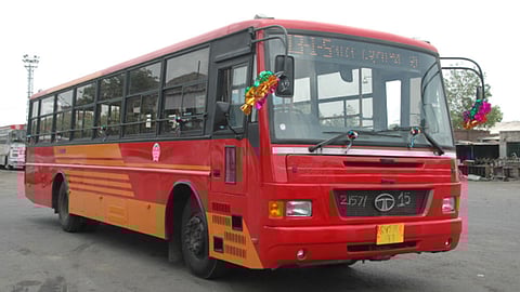 अतिक्रमणे काढा;पीएमपी सक्षम करा