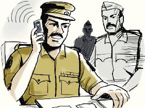  तुलसीने केला गेम?; ड्रग्ज ठाण्यात ठेवणारे पोलिस कर्मचारी निलंबित  
