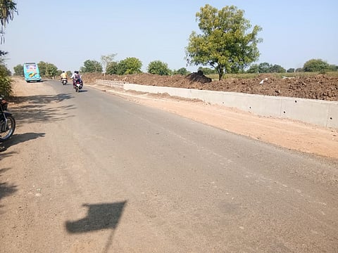 shegaon palakhi road.jpg