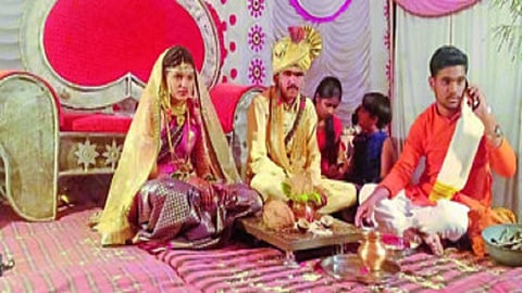 simple wedding.jpg