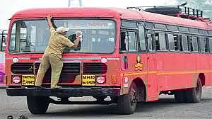st bus.jpg