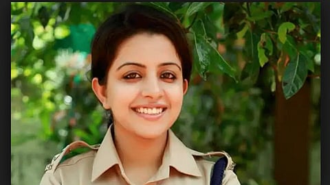 बलात्कारी आरोपीला सौदीत जाऊन घातल्या बेडया