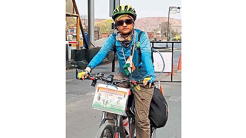 प्रतिभाचा काश्‍मीर ते कन्याकुमारी सायकल प्रवास