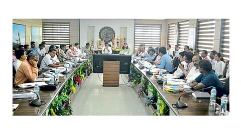 मुंबई - गोवा महामार्ग चौपदरीकरणाचे काम 15 जूननंतर थांबणार