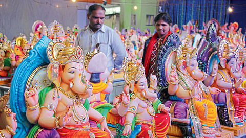 गणेशमूर्ती स्टॉल