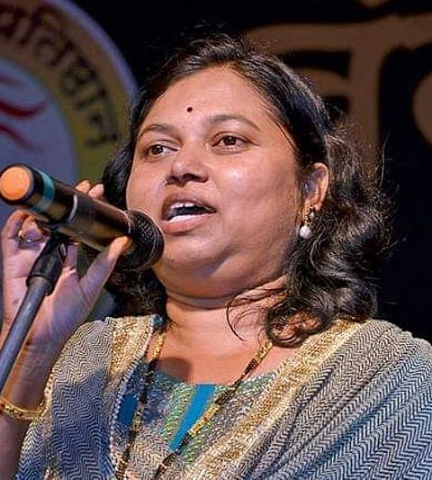 Officials lodge a complaint with the Chief Minister against Parner's tehsildar