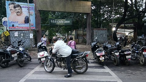PARKING-AT-VARTAK-BAG.jpg