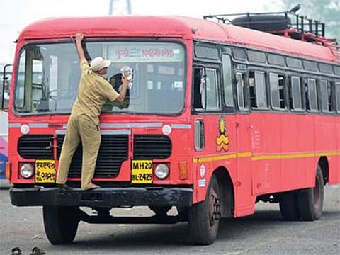 ST Bus