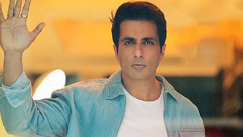 सोनू सूदला मोठा दिलासा, निकाल येईपर्यंत कारवाई न करण्याचे निर्देश